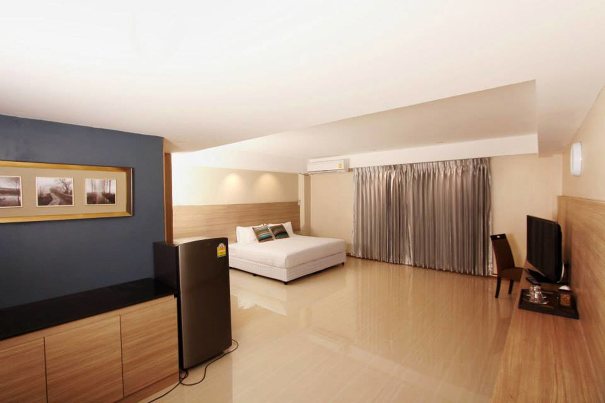 Avana Laemchabang Hotel Си Рача Екстериор снимка