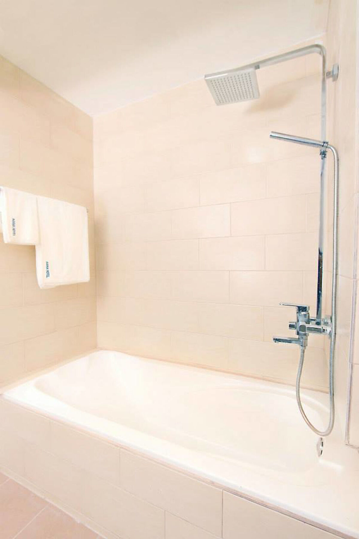 Avana Laemchabang Hotel Си Рача Екстериор снимка